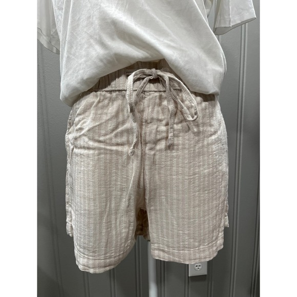 Time & True Pants - Women's‎ Beige Striped Linen Blend Pull On Shorts Size S Relaxed Fit